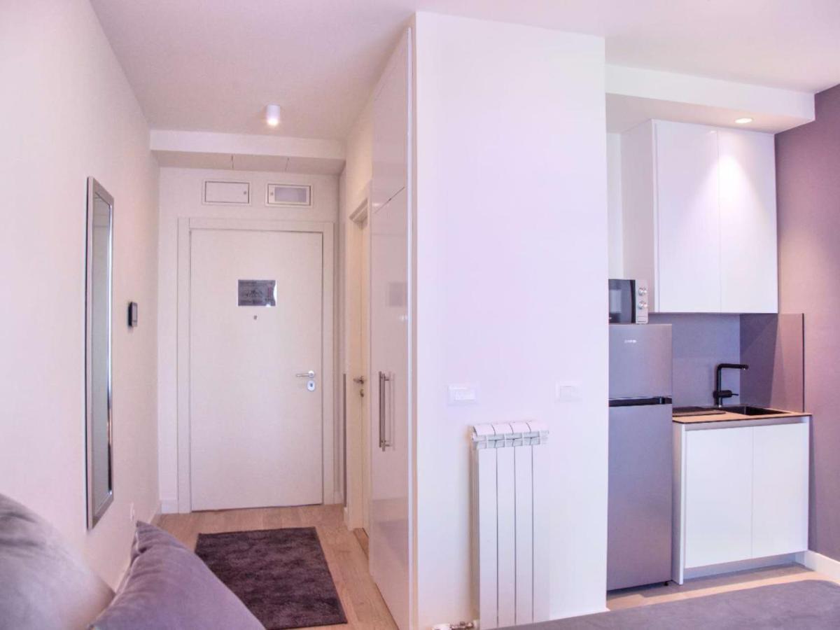 Metropolitan Apartman - City View Belgrado Buitenkant foto